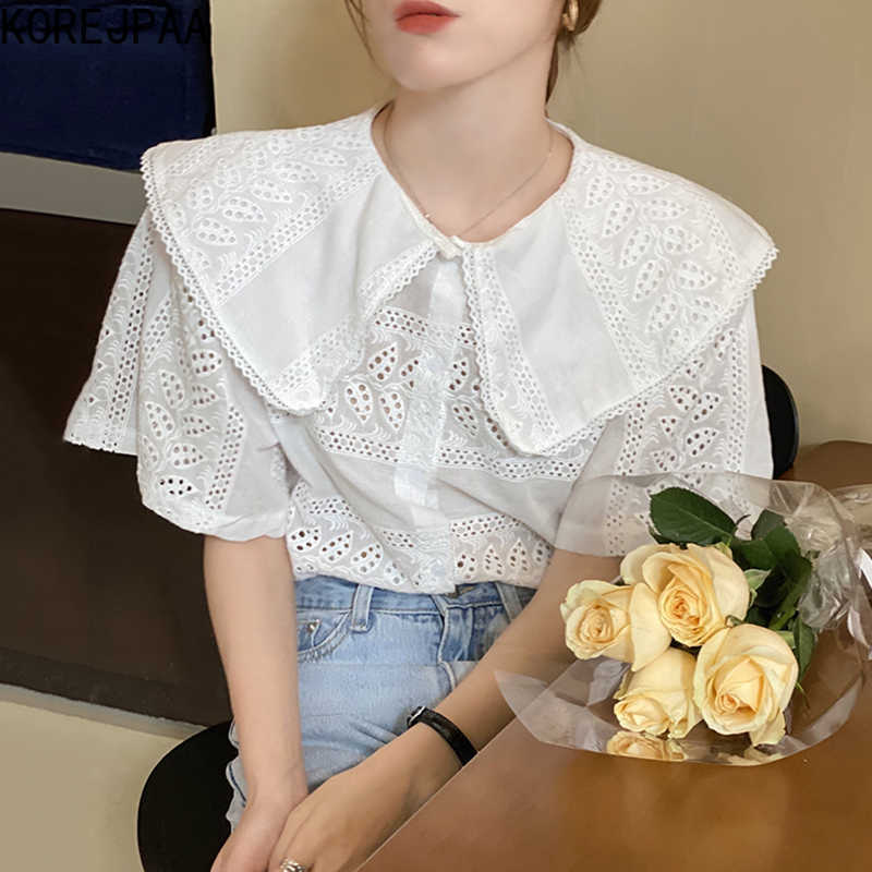 

Korejpaa Women Blouses Summer Korea Chic Retro Elegant Doll Collar Openwork Lace Stitching Loose Joker Short-sleeved Shirt 210526, White