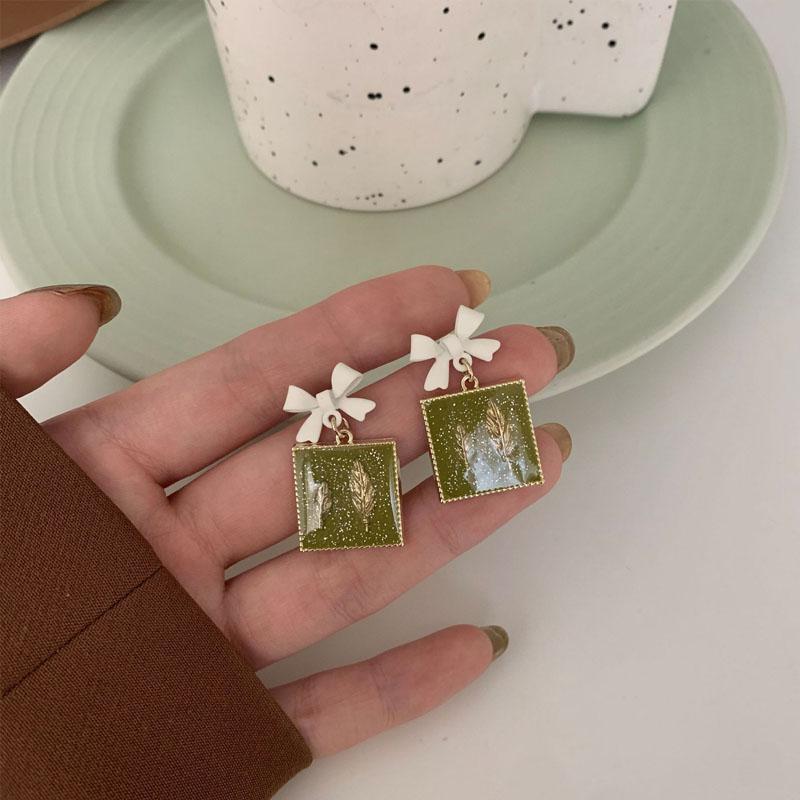 

Stud 2022 Jewelry Fashion Bowknot Earring Square Bow Earrings Women Pretty Gift Retro Niche Design Personality Epoxy Geometric, Golden;silver