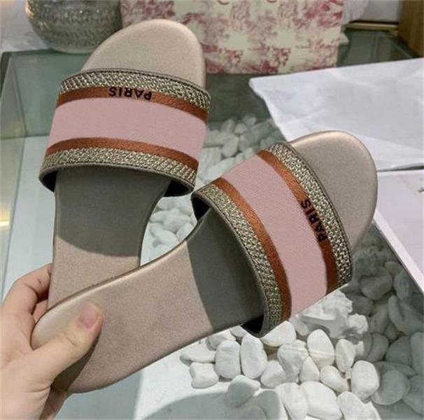 

2021 Paris Women luxurys designers sandals Slippers fashion Summer Girls Beach womens sandal Slides Flip Flops Loafers Sexy Embroidered shoe, Black