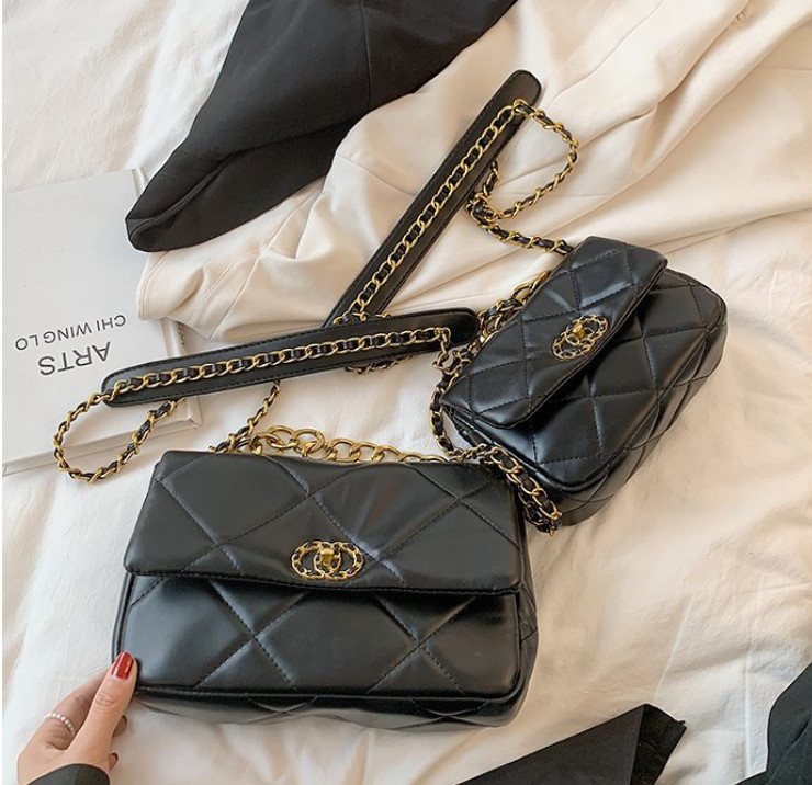 

Luxury Girls clouds quilted handbags fashion kids metals buckle chain single shoulder bags women PU leather messenger bag A7626, Black