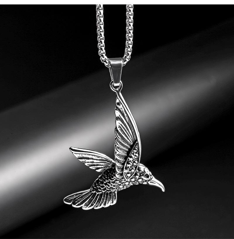 

Pendant Necklaces Men's Stainless Steel Woodpecker Necklace Spreading Birds Personality Punk Trend Titanium Chain