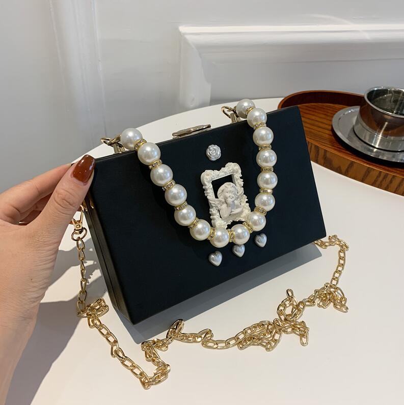 

Factory wholesale sweet and lovely leather shoulder bag studded exquisite fashion chain bag small fresh solid color carved pearl handbag, Red(boutique box)