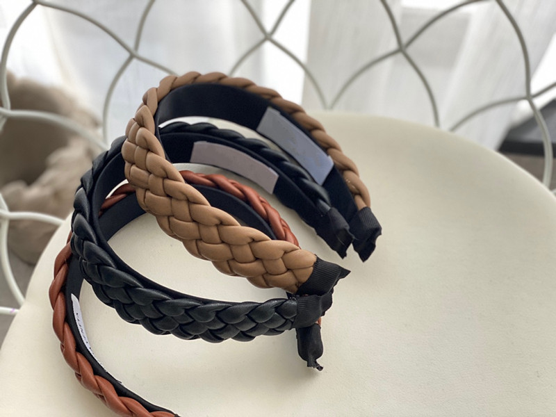 

2021 Designer Leather Knitted headbands headwraps for Women Fashion Girls PU leathers Hair bands High Quality Dropship, Silver