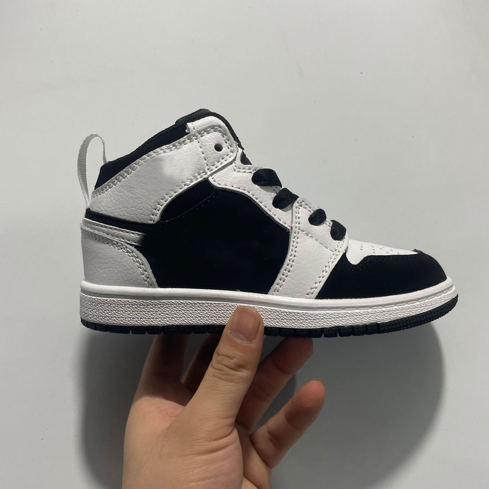 

2022 1 1S Kids Basketball Shoes Athletic Shoes Children Run Shoe Wolf Grey Toddler Sport Sneakers For Boy Girl Baby Toddlers Size25-35, 12