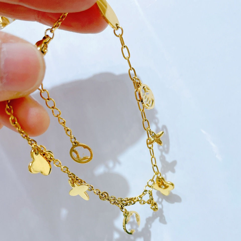 

Love Bracelet Designer Jewelry Bangle Stainless Steel Luxury Buckle Jewelrys Women Mens Brand Cart necklace Bracelets