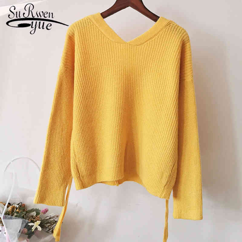 Pulls aux femmes en tricot en automne