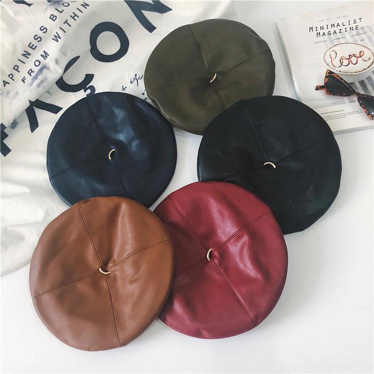 

Berets Fashionable All-Match Pu Leather Metal Ring Beret Female Tide Autumn And Winter Retro British Pumpkin Painter Hat, Black