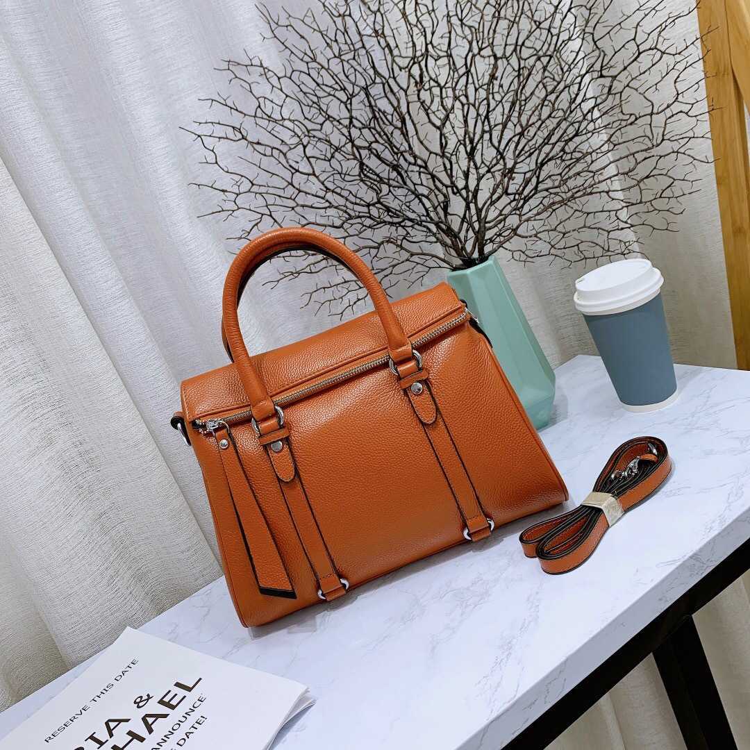 

Bag 2021 new top cowhide wedding hand bride's fashion high-grade shoulder business women's bag, Red