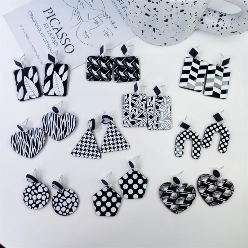 

Stud Acrylic Black And White Simple Striped Polka Dot Square Women Earring