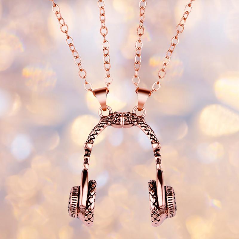 

Pendant Necklaces DJ Music Headphone Necklace Long Chain Men Women Hip Hop Jewelry Rock Headset Male Gift