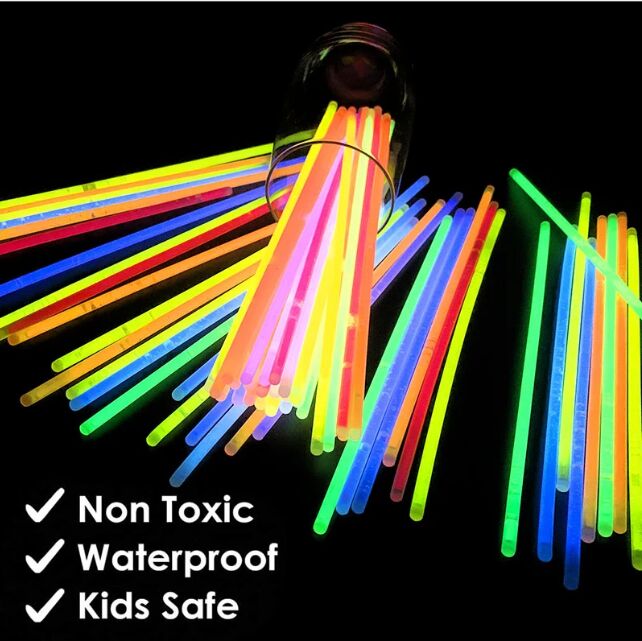 

100Pcs/bag Party Favor Fluorescence Light Glow In The Dark Sticks Bracelet Necklace Neon Wedding Birthday Party Decoration Halloween Props D