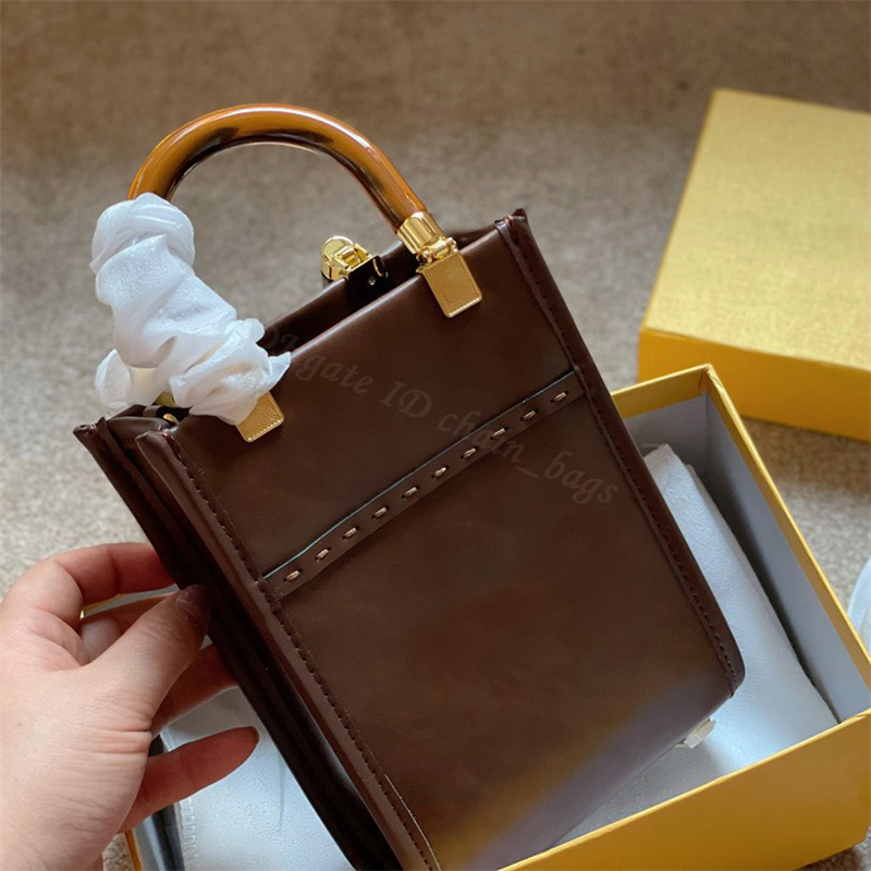 

Cosmetic Designer Cases Handbags Shoulder Cross Body Mini Totes Bag Thread Double Letters Rivet Satchel Rectangle Plain Handles Women Luxurys Backpacks Handbag, Color z