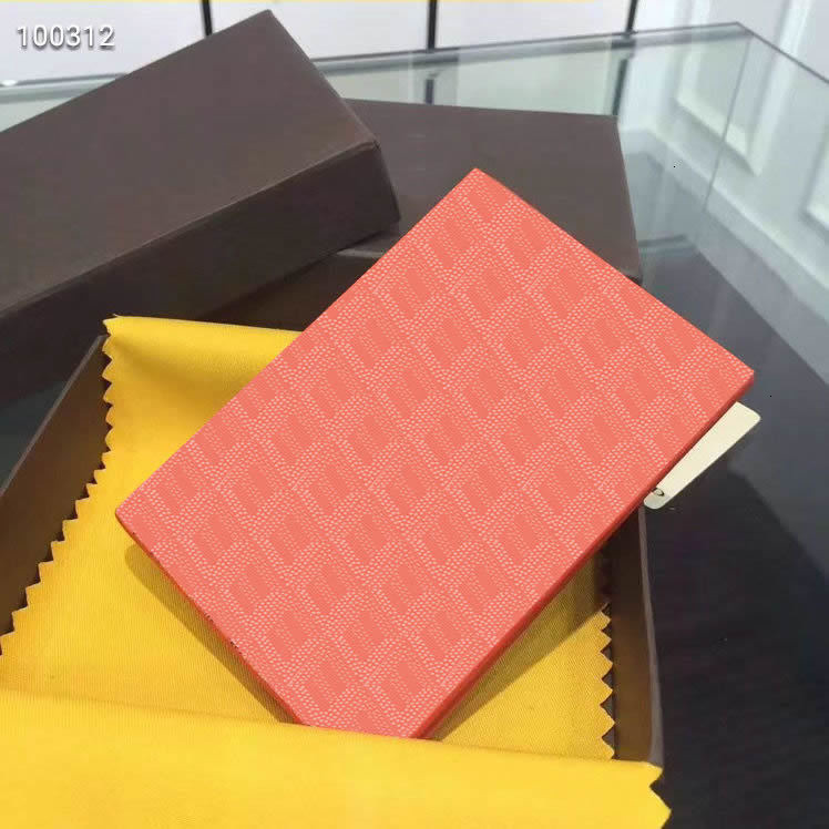 

GOYA Goya passport clip certificate clip bag wallet passport bag PVC with cow leather for men and women, Red;black