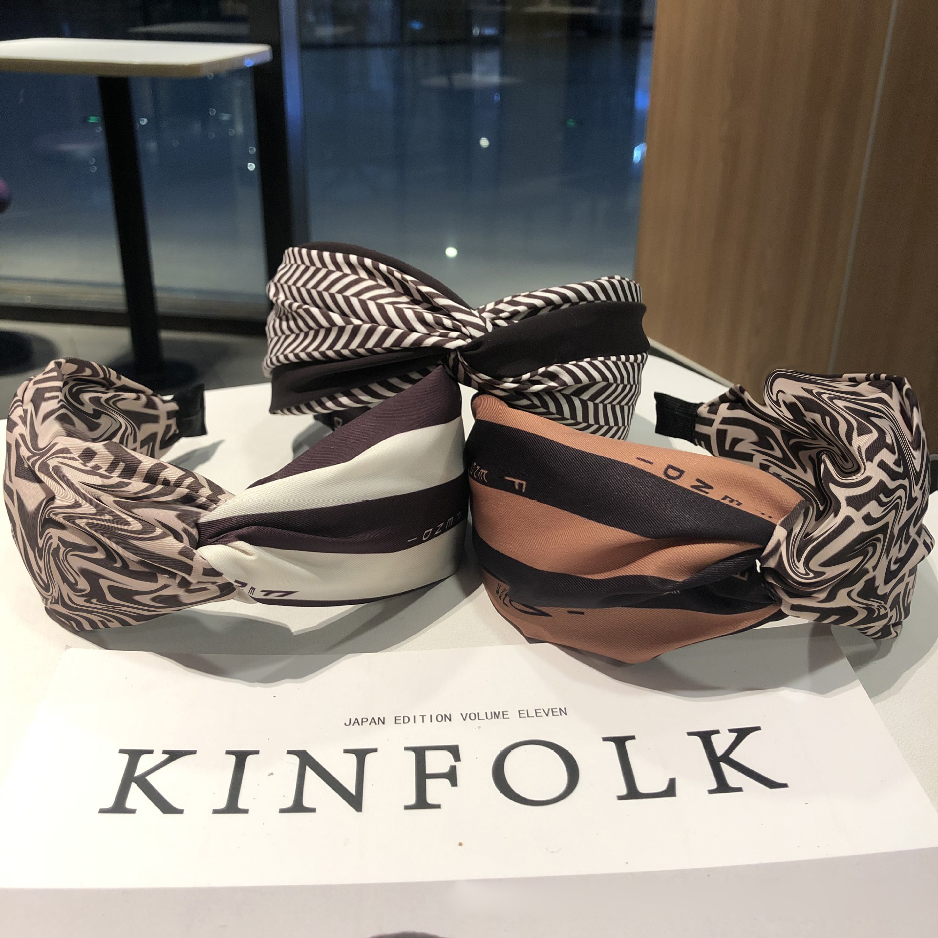 

Summer Ladies Luxury Brand Design Letter Printing Flower Headbands Ladies Retro Fashion All-match Sports Non-slip Headband Leisure Anti-shedding Hair Accessories