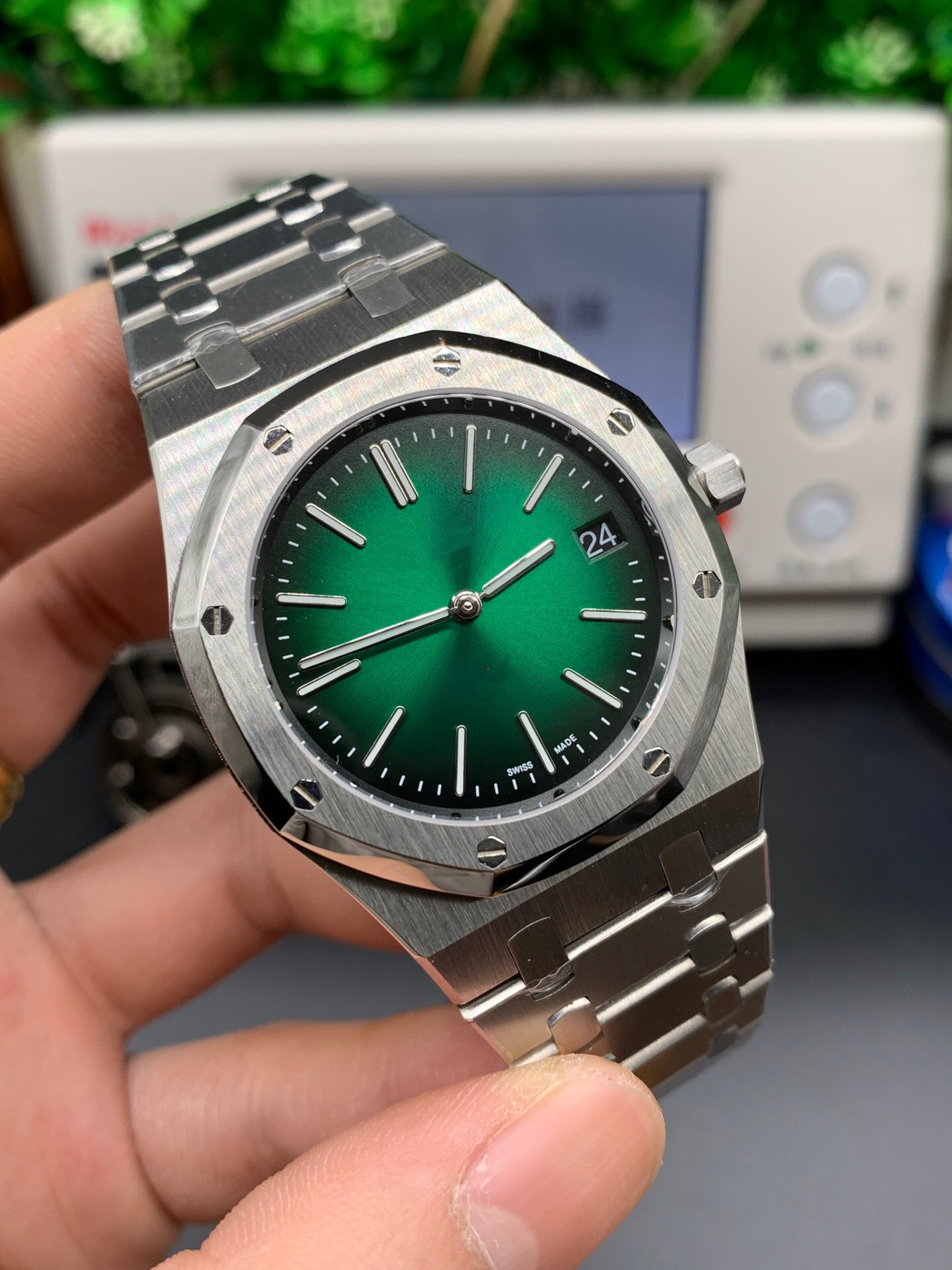 

BF 15202 watch diameter 39 mm equipped with Cal.2121 movement sapphire glass mirror steel case waterproof function, As shown
