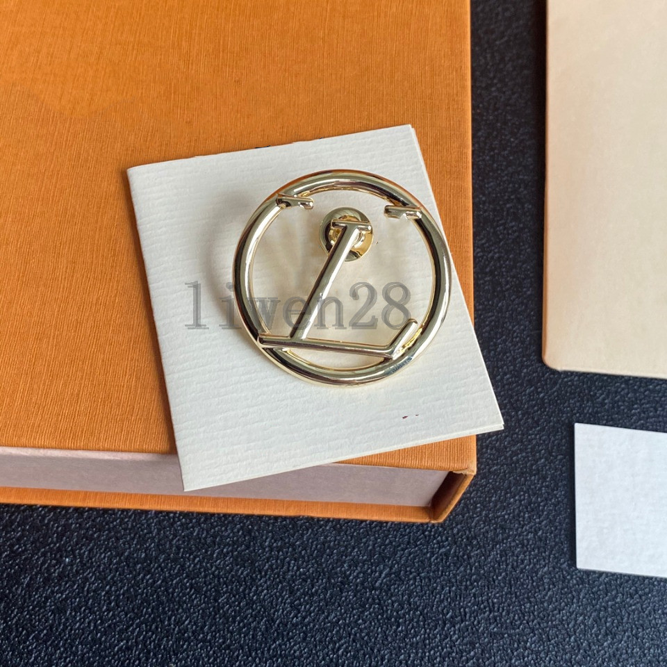 

Designer Brooch Famous Letter Diamond Brooches Pin Tassel Women Jewelry Clothing Decoration high quality in box