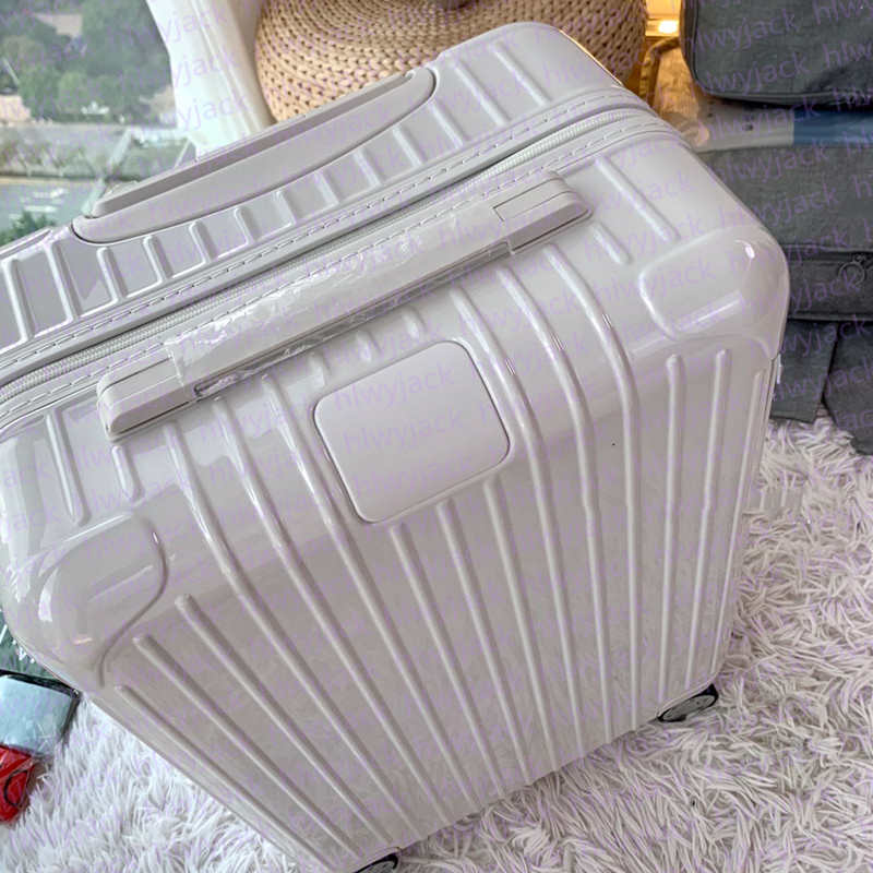 

2022 Unisex Suitcases High quality PC Draw bar box women and men suitcases 20 inch new colors Same color Hardware zipper Universal9758232