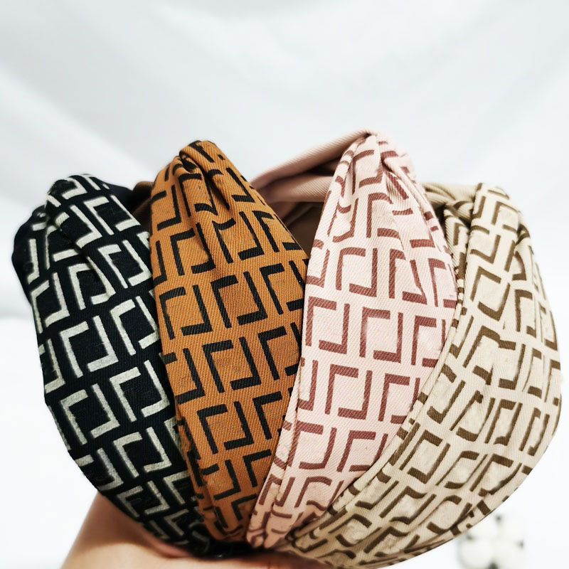 

4 Colors Designer Twist Turban Headband Double Letter Printing Flower Stretch Hairbands Sport Headbands Yoga Headwrap Bandana Women Lady Hair Accessories