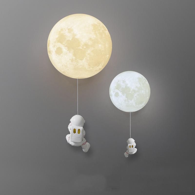 

Wall Lamps Moon Lamp Cartoon Astronaut Climbing Children's Room Decor Balloon Bedside Restaurant Glass Lights Kids Bedroom