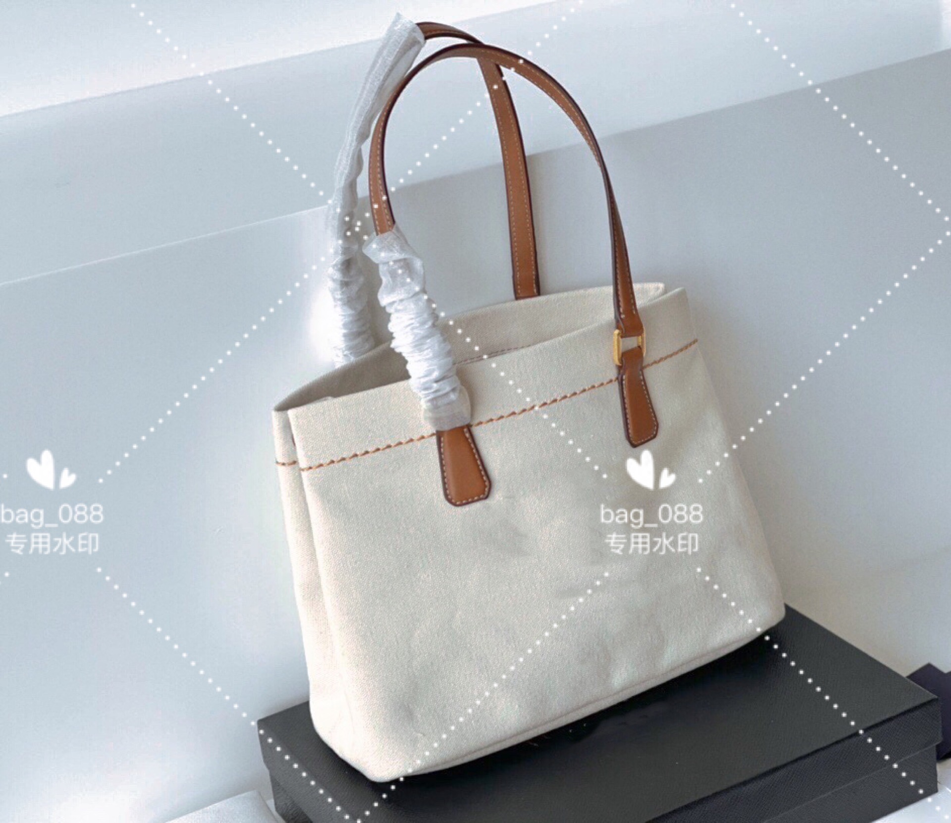 

Fashion vintage shopping bag Canvas material classic elements simple large capacity portable handbag essential for women2021, Customize