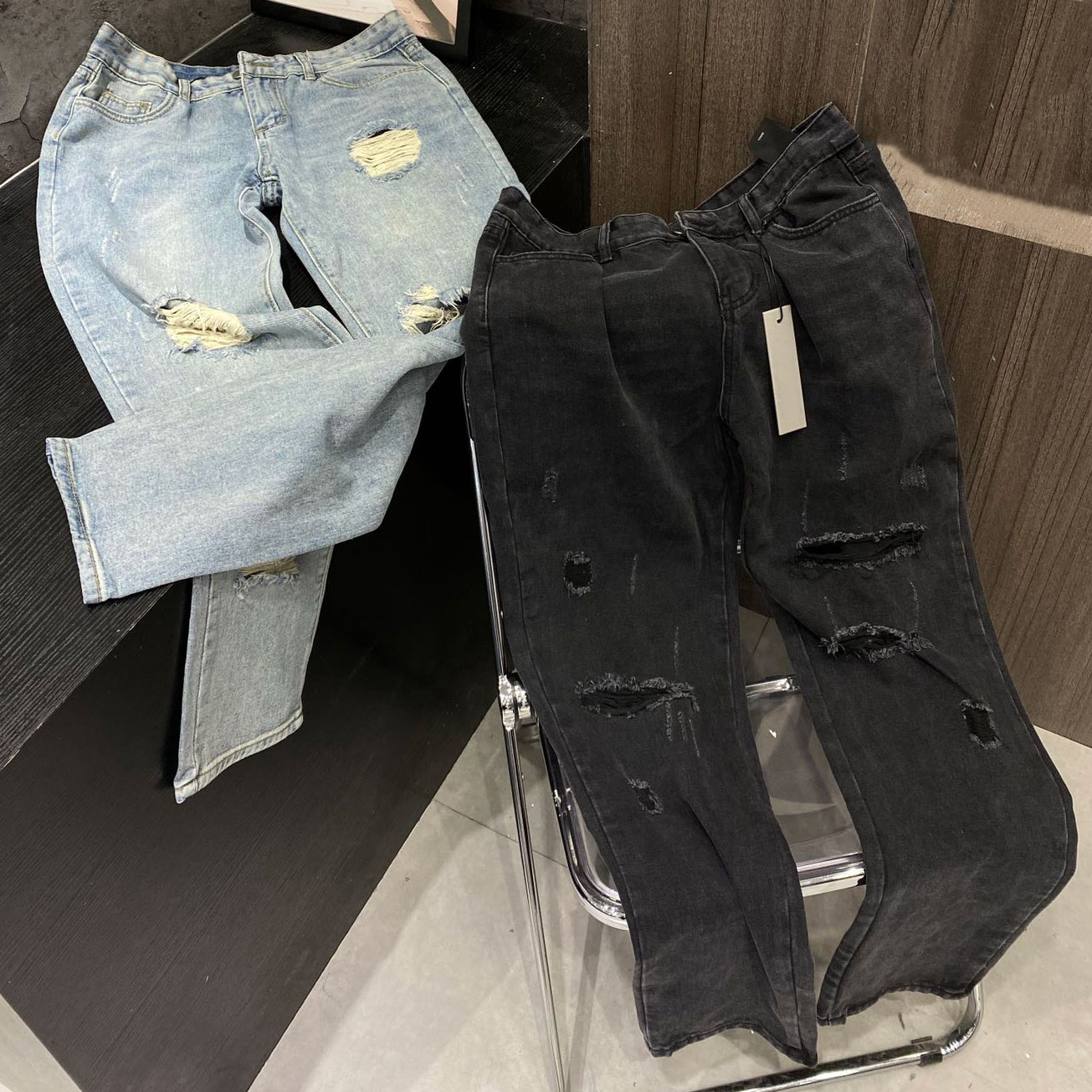 

Fog of Jeans Jean light blue black heavy water washing knife cut hole, I need see other product