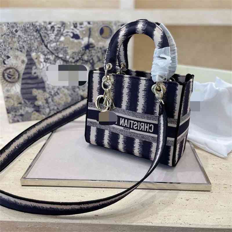 

new 2021 Hand princess Christian with lock edge embroidery stripe canvas cross carry small square fashionable women's bagZOL8, Blue tiger