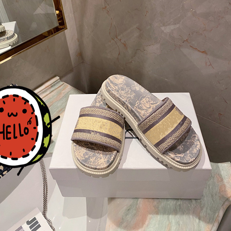 

2021 designer latest design women's slippers fashion embroidery upper leather material luxury multi color options for you elegant and beautiful, Black