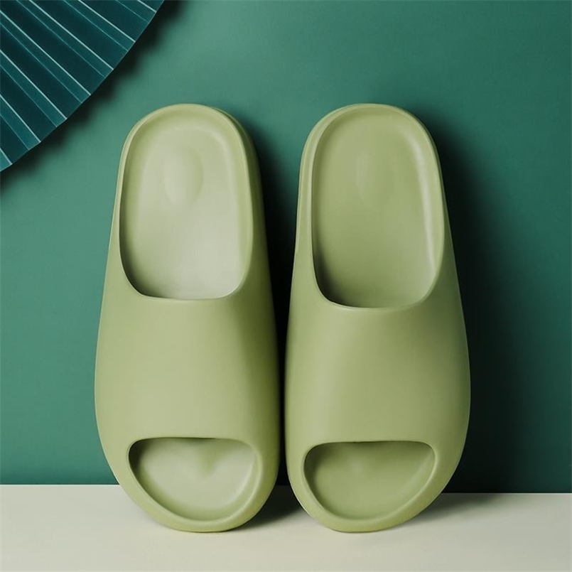 

Indoor comfortable soft slippers Men women Non-slip bathroom home shoes Flat EVA Thick sole Slide's sandals 210913