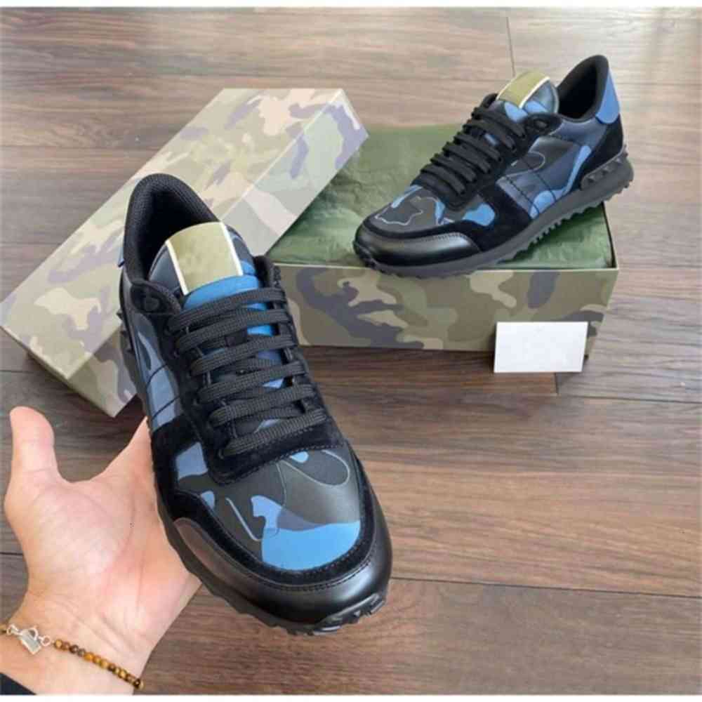

[ Box]Famous Designer Rock Runners Men Sneakers Shoes Camouflage Leather Casual Flats Rivets Camo Mesh RockStuds Outdoor Sports linhaiyu12