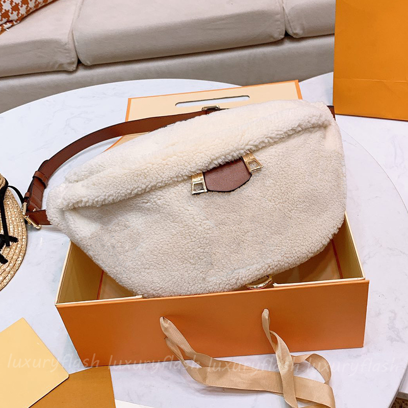 

Winter Designer Plush Wait Bags Fashion Womens Crossbody Bag Mens Luxurys 2021 Cross Body Lambswool Vintage Chest Purses, Box(not sold separately)
