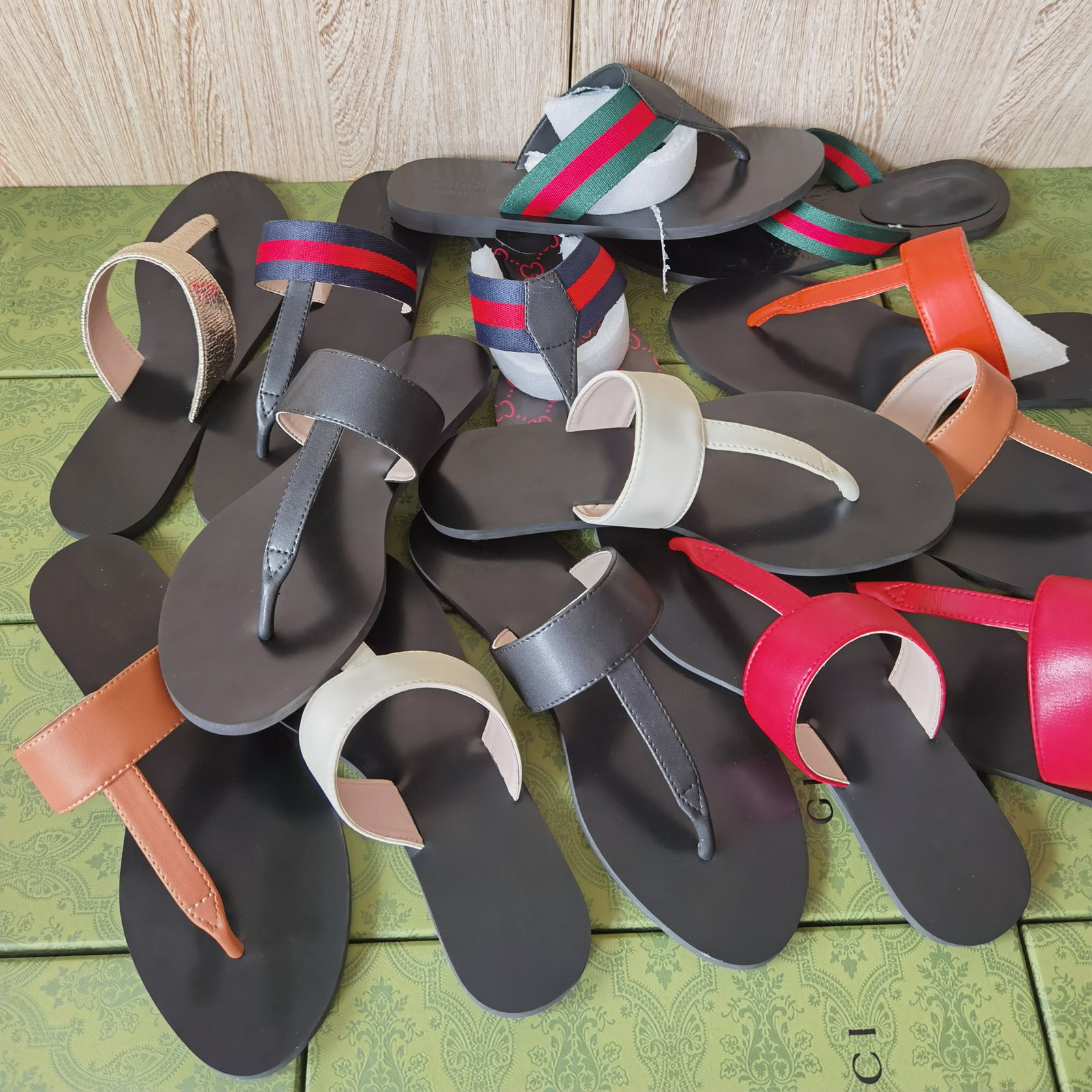 

Slipper Designer Slide Summer sandals Fashion Men Beach Indoor Flat Flip Flops Leather Lady Women Shoes Ladies Slippers Size 35-45 with box, 14