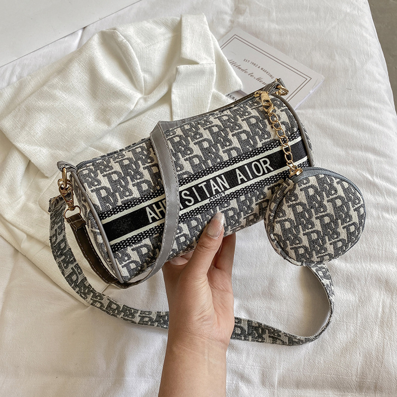 

70% Off exclusive Wanghong small bag women new fashion pillow mobile phone women's One Shoulder Messenger Bag, Black