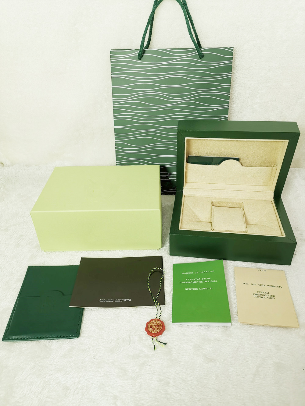 

Luxury Watch Mens Watch Box Cases Original Inner Outer Womans Watches Boxes Men Wristwatch Green Woodiness Boxs Booklet Card 116610