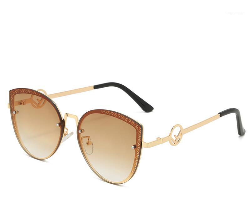 

Cat Eye Sunglasses European And American Fashion Big Frame Lady, White;black