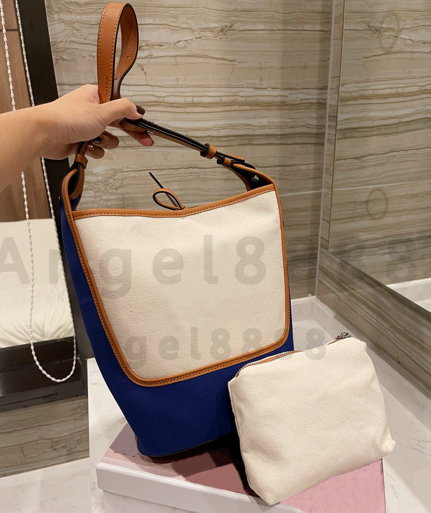 

Luxury Designer Brand Fashion Shoulder lady Bucket Bags Handbags High Quality Women chains letter phone purse drawstring bag wallet cross body Metallic totes, No bags