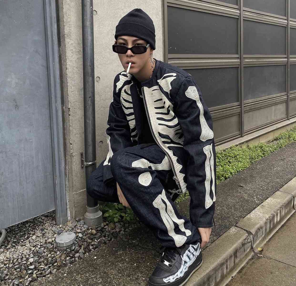 

Kapital same Travis Scott embroidered bone back skeleton denim jacket men's and women's coats, White;black