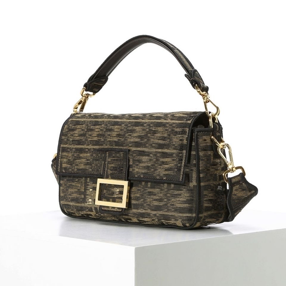 

large-capacity Handbag 2021 New BAG Popular Fashion Versatile Embossed Hand Large Space One Shoulder, Black