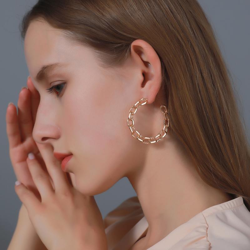 

Hoop & Huggie Korean Fashion Earrings For Women 2021 Clip On Trend Big Gold Dangle Earings Jewelry Gift