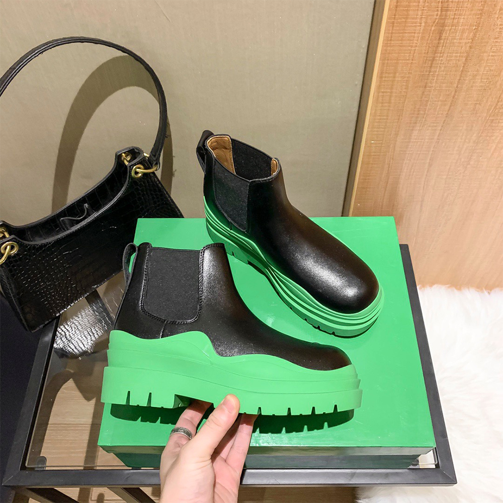 

Classic Leather Designer Thick-soled Desert Martin Boots White Bee Star Trail short shoe size With box, #6