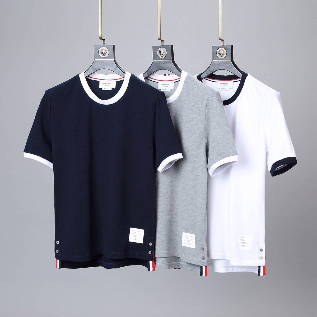 

2021 summer short-sleeved T-shirt men and women with color matching stripes short-sleeved Korean casual cotton round neck T-shirt, White;black