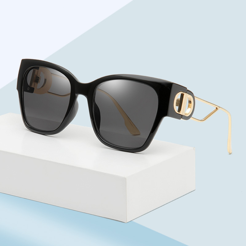 

Polarized Sunglasses Women's Fashion Iconic UV Protection | Gorgeous Gifts, White;black
