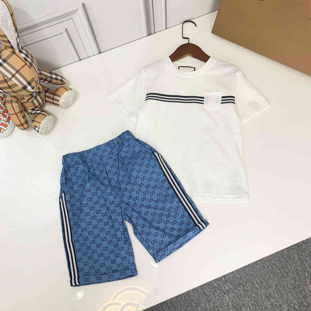 

2021 summer designer girls t shirts+ shorts 2pics sets children's wear girls t shirts cotton shorts for boys white and blue