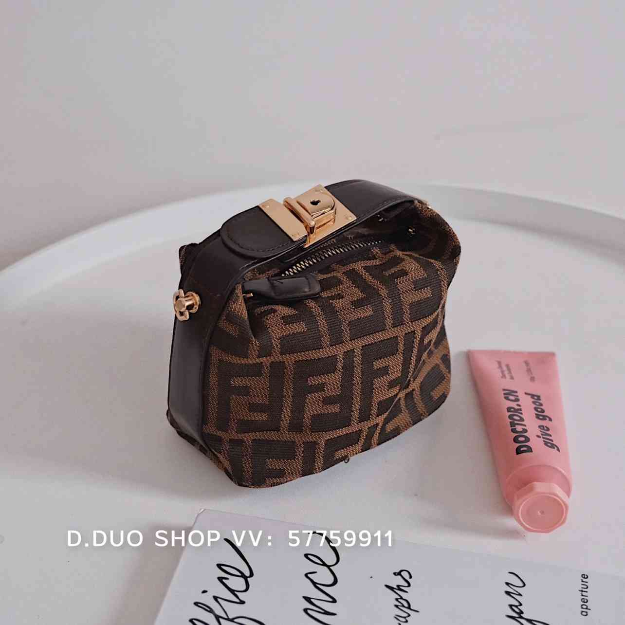 

F ge 2021 net red new FF old flower real cowhide lunch box bag for women