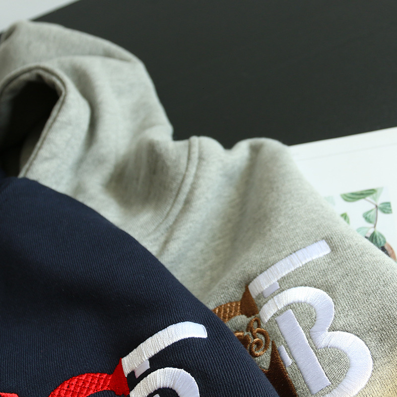 Sweats à Sweats d'automne et d'hiver Marque B Family Tb Lettre de guerre Cheval de guerre Pull à capuchon brodé, Jimo des hommes et des femmes