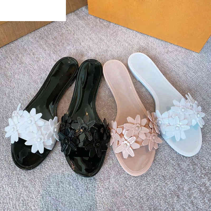 

Sandals 2021 Summer Flat Beach Slippers Women PVC Mixed Color Flowers Female Comfort Seaside Vacation Jelly Shoes Lazy Slides OTEB, White
