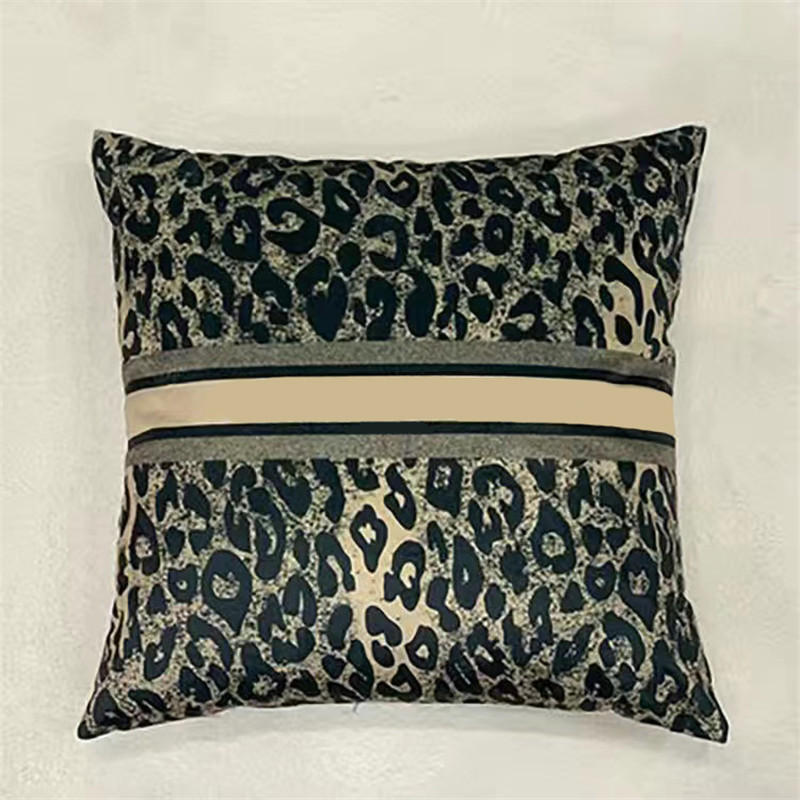 

almohada Luxurys Decorative Pillows Designer Cushion Letters Print Pillow Covers Brand Pillow Tabby Designers Pillows Lux_home