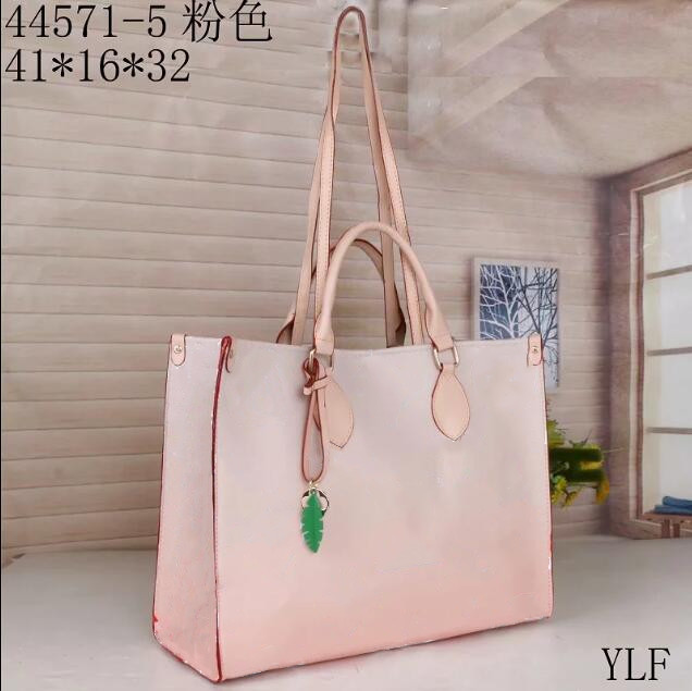 

Designers Handbag Luxurys handbags High Quality Ladies Chain Shoulder Bag Patent Leather Diamond Luxurys Evening Bags Cross body Bag L44571, Coffee