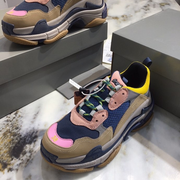 

Top Quality Paris Casual Shoes Fashion 17FW Triple S Sneakers Boots Men Women Green White Vintage Old Dad Grandp Shoe, 08
