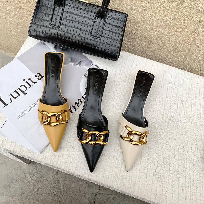 

Pointed Toe Women Slippers Summer Thin Low Heels Metal Chain Design Shallow Slip On Mules Shoes Beige Black Yellow Size 35-39
