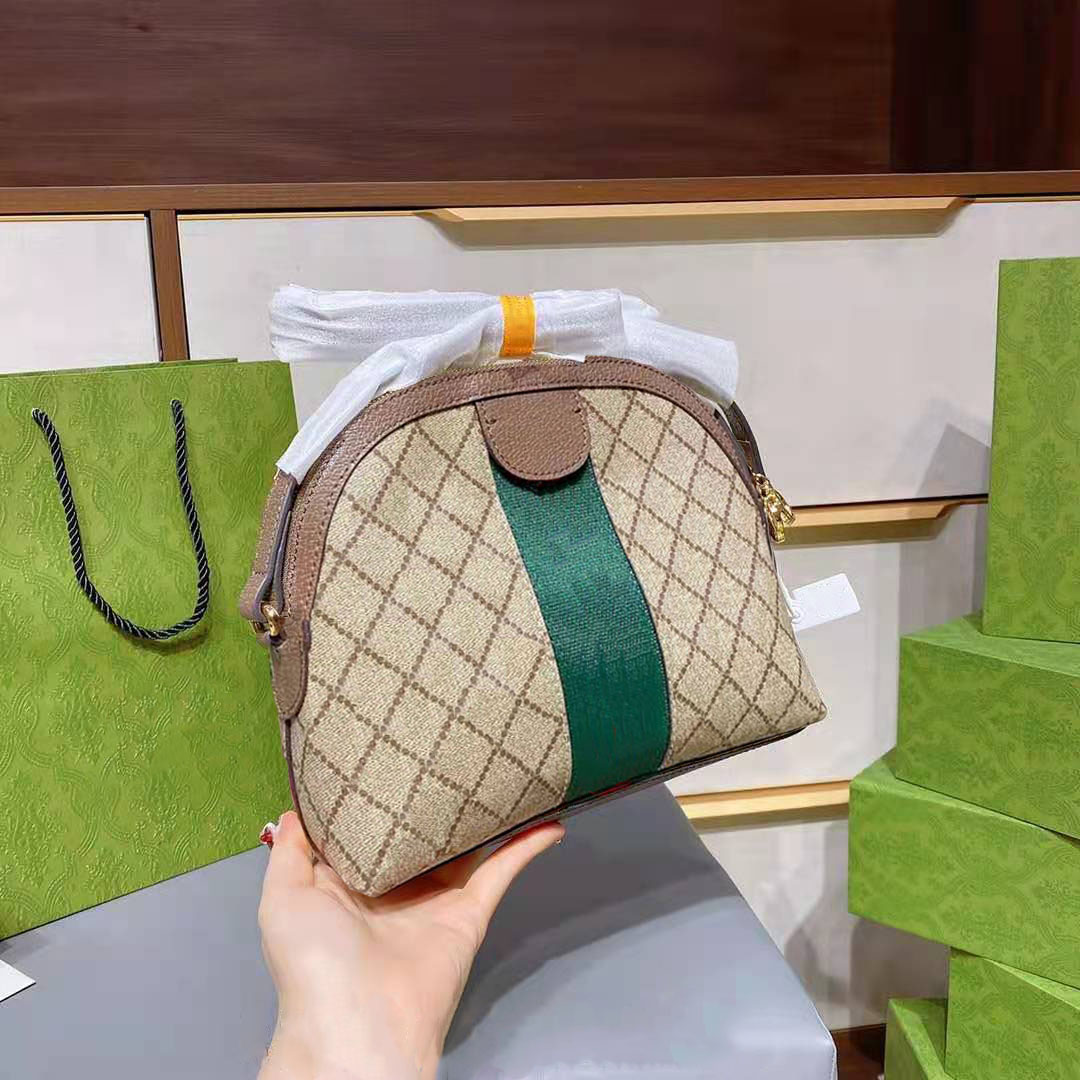 

2021 Designer design high quality brand classic shell slanting bag, European and American style, size: 24cm., Customize